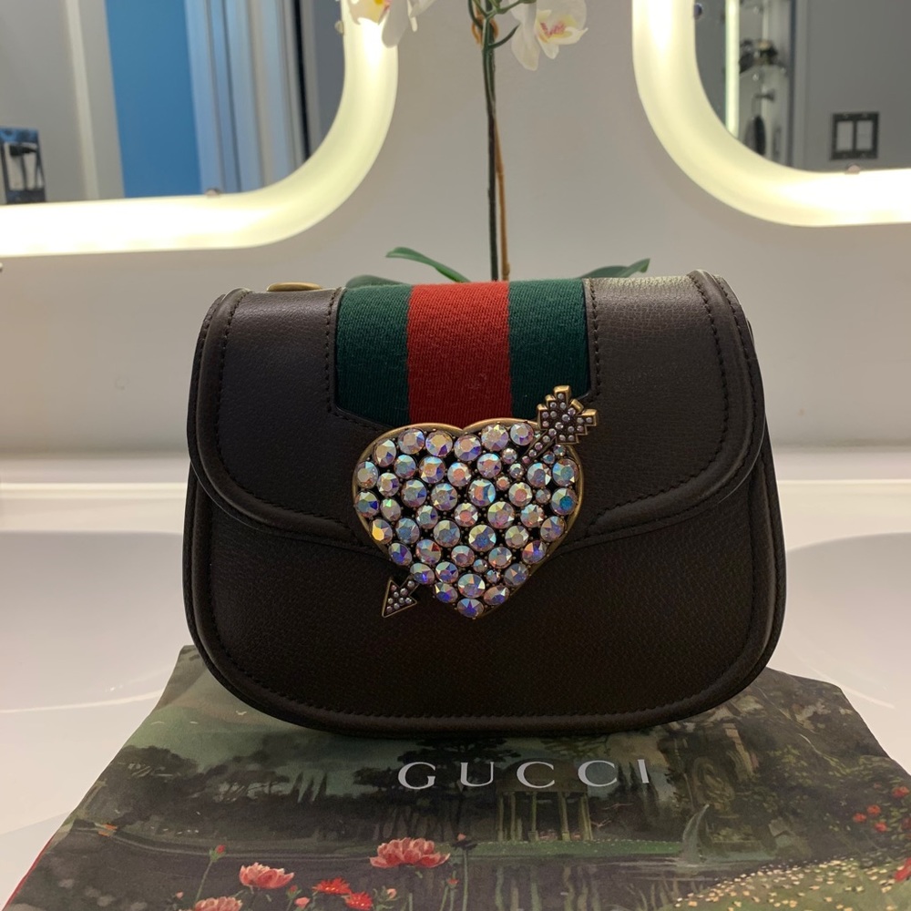 New never used Gucci crossbody purse